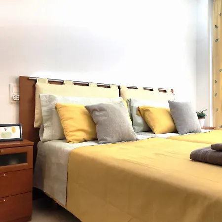 Apartment Luminoso En Con Terraza Y Parque Infantil Ideal Familias Salou