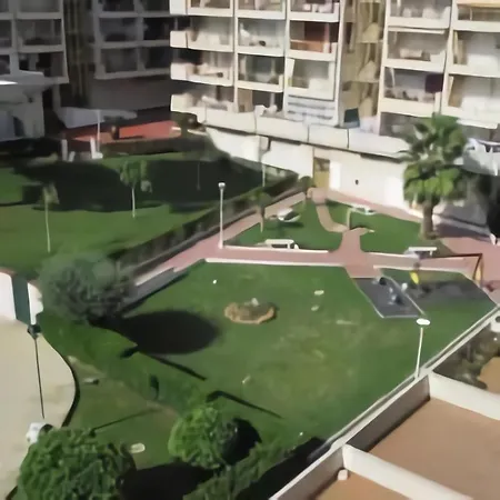 Apartamento Luminoso En Con Terraza Y Parque Infantil Ideal Familias Salou